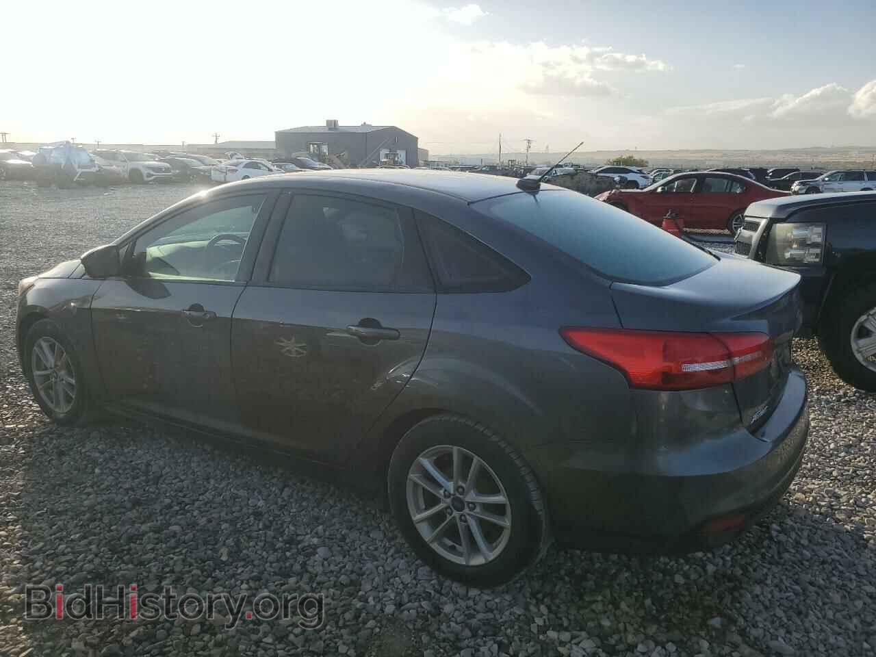 2018 FORD FOCUS - VIN: 1FADP3F22JL303570 - Фото 2