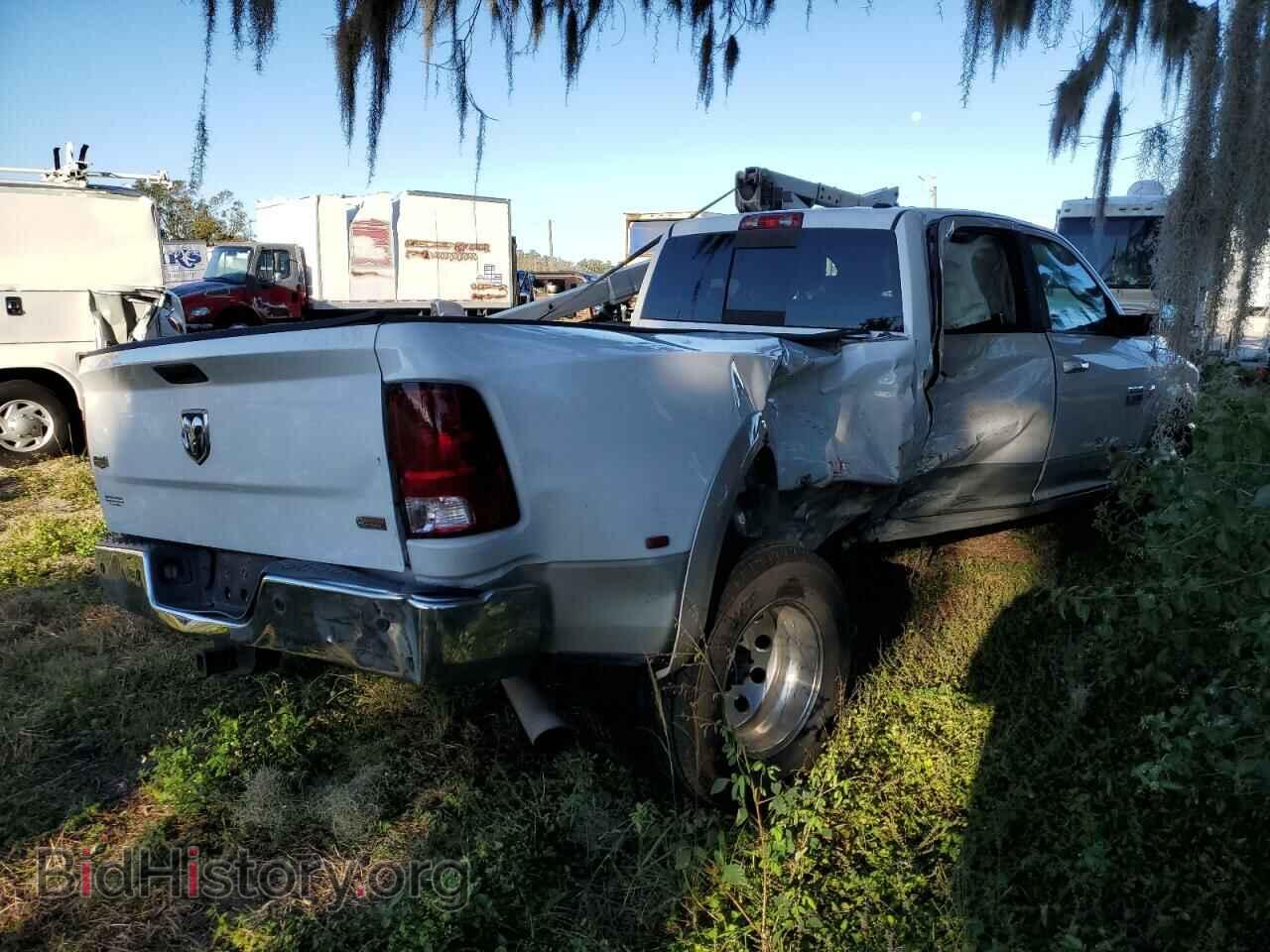 2011 DODGE All Models - VIN: 3D73M4CL9BG621272 - Фото 3