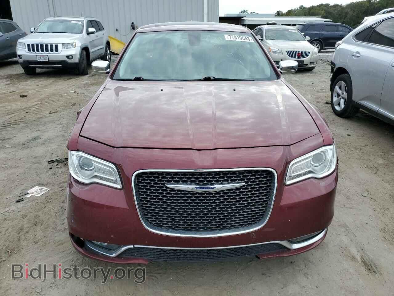 2019 CHRYSLER 300 - VIN: 2C3CCAEG0KH585634 - Фото 5