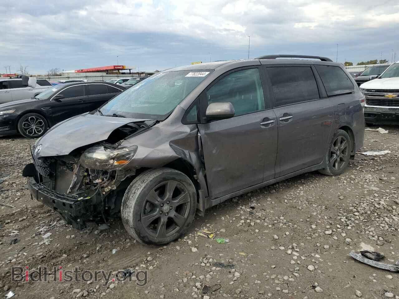 Фотография 5TDXZ3DC9HS893143 - TOYOTA SIENNA 2017
