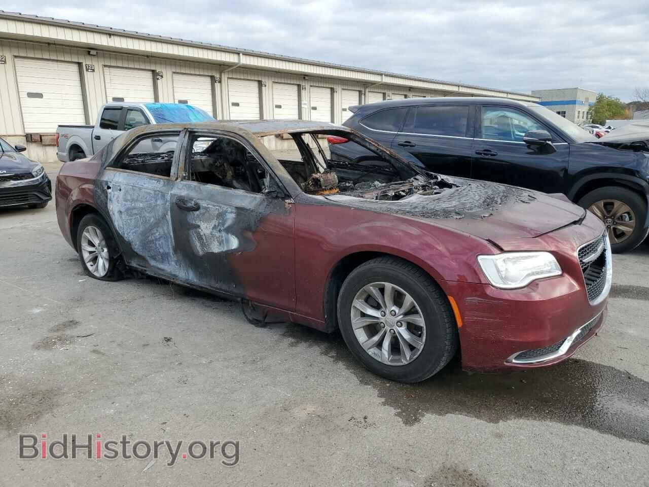 2016 CHRYSLER 300 - VIN: 2C3CCAAG1GH106375 - Фото 4
