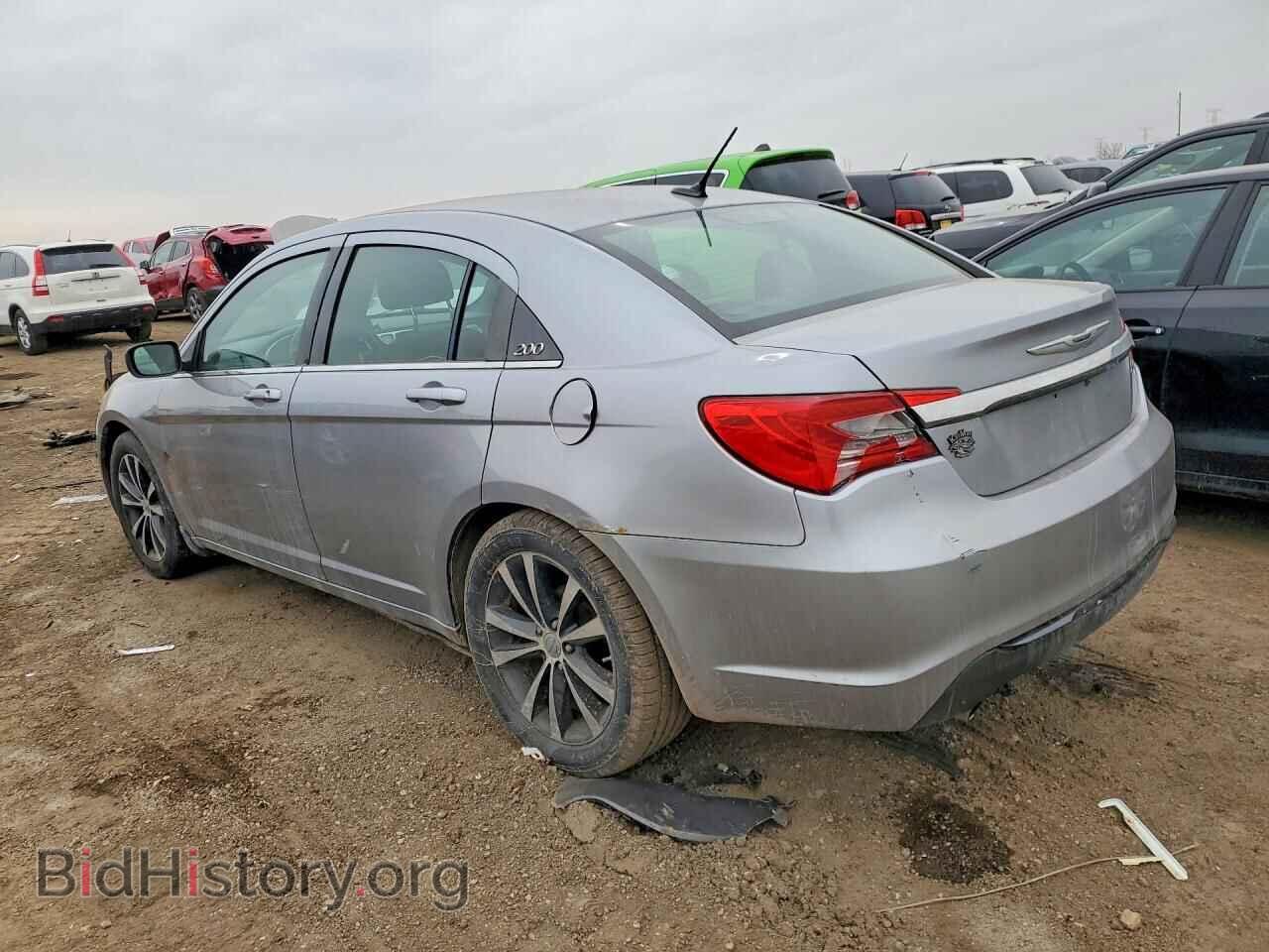 2013 CHRYSLER 200 - VIN: 1C3CCBBG6DN715548 - Фото 2