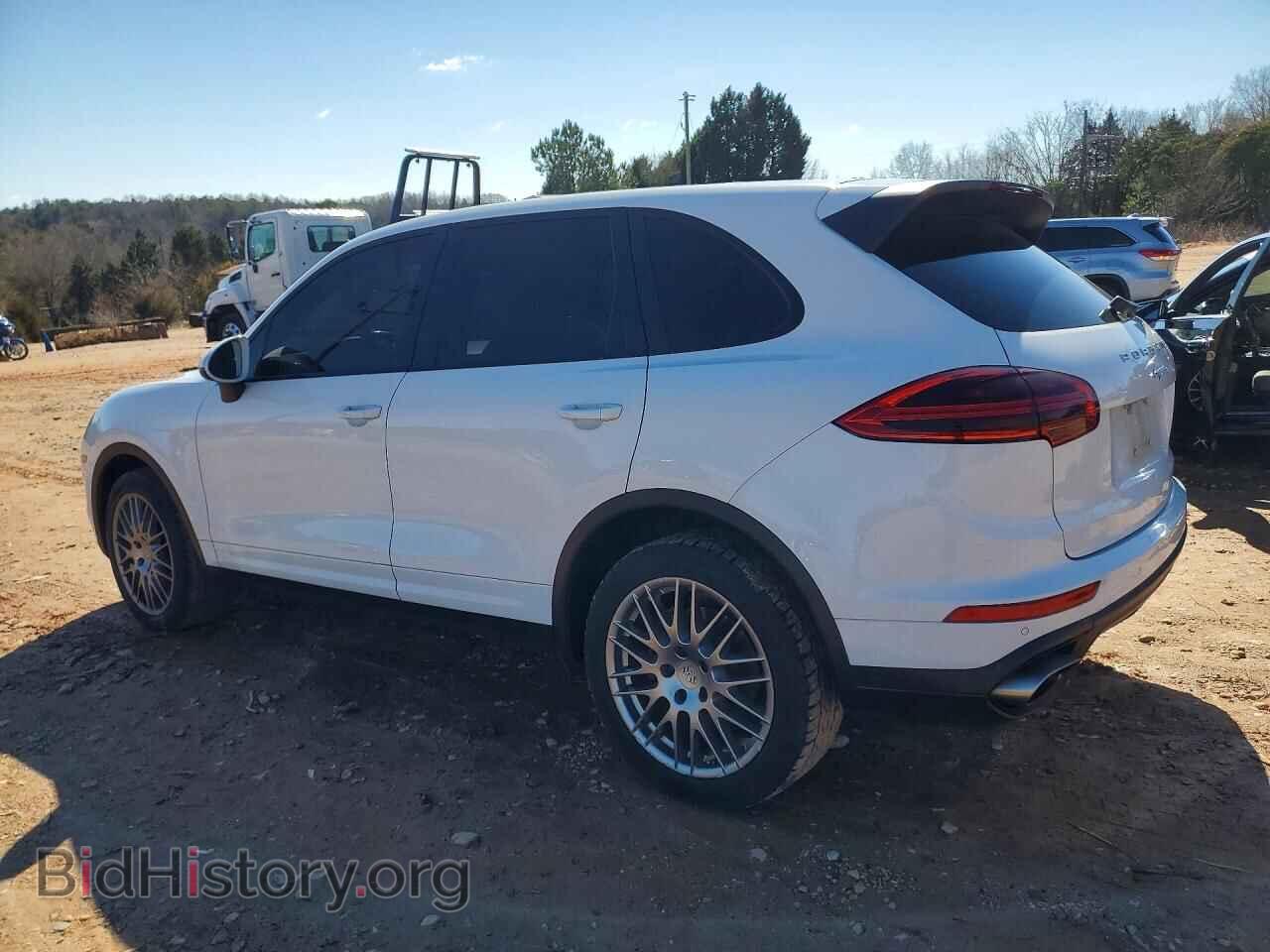 2016 PORSCHE CAYENNE - VIN: WP1AA2A22GKA14668 - Фото 2