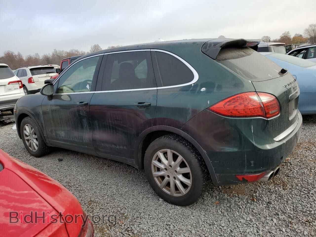 2011 PORSCHE CAYENNE - VIN: WP1AA2A27BLA06777 - Photo 2