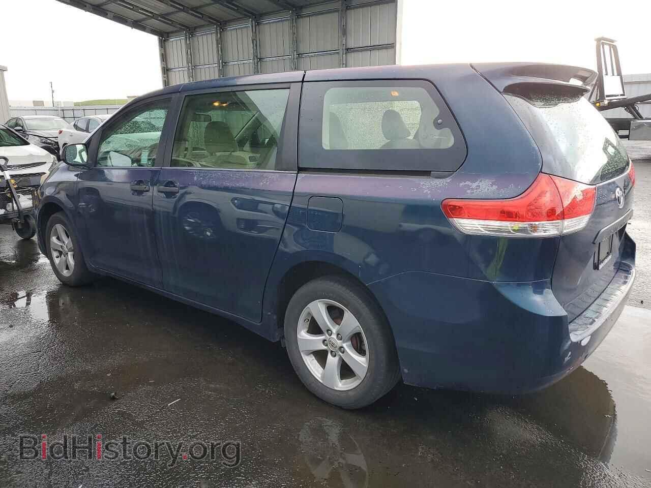 2012 TOYOTA SIENNA - VIN: 5TDKA3DC2CS012518 - Фото 2