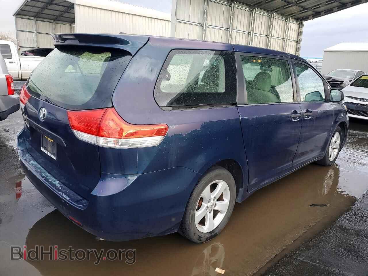 2012 TOYOTA SIENNA - VIN: 5TDKA3DC2CS012518 - Фото 3