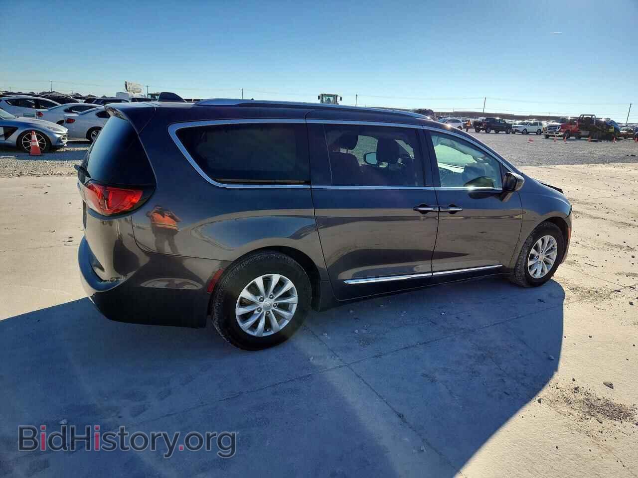2018 CHRYSLER PACIFICA - VIN: 2C4RC1BG0JR192736 - Photo 3