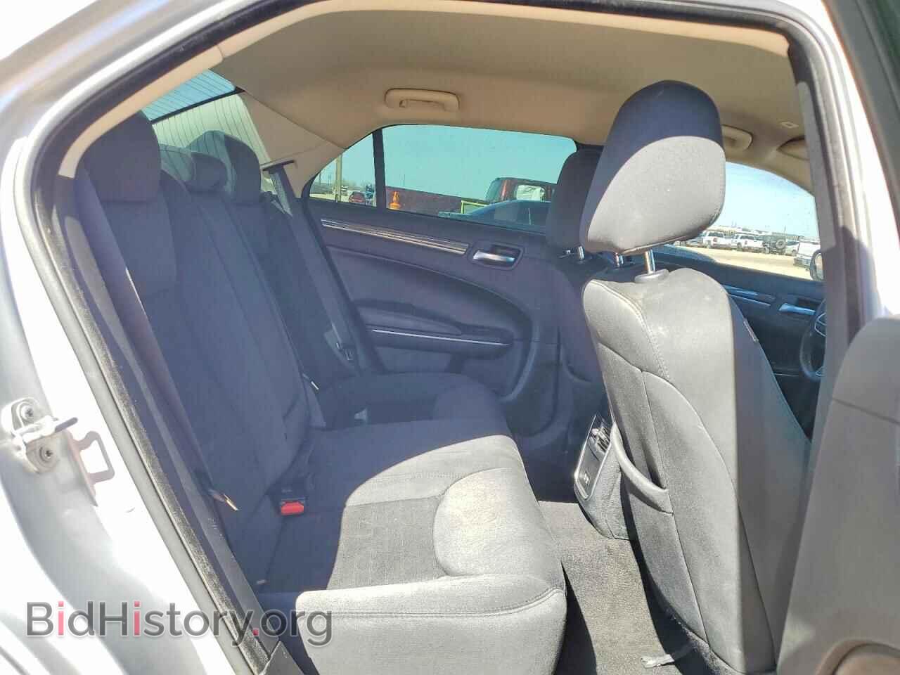2020 CHRYSLER 300 - VIN: 2C3CCAAG0LH209359 - Фото 10