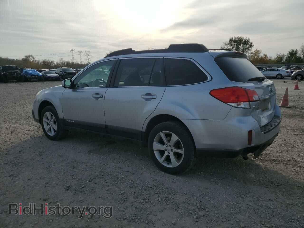 2013 SUBARU OUTBACK - VIN: 4S4BRCCC0D3210717 - Фото 2