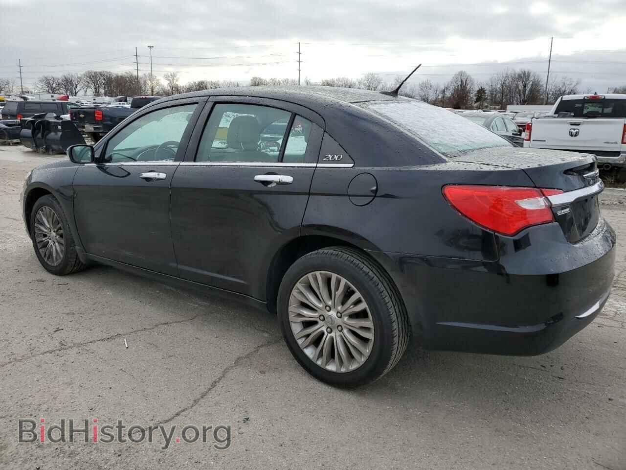 2011 CHRYSLER 200 - VIN: 1C3BC2FB0BN543363 - Фото 2