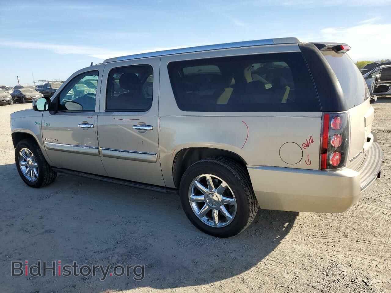 2008 GMC YUKON - VIN: 1GKFK66888J190192 - Фото 2