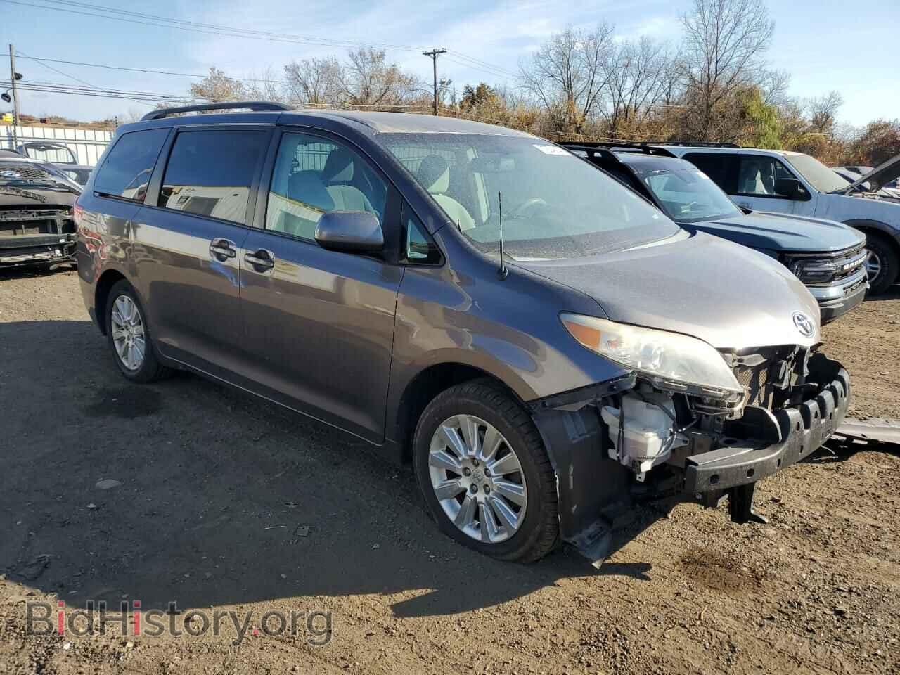 2011 TOYOTA All Models - VIN: 5TDJK3DC6BS012948 - Фото 4