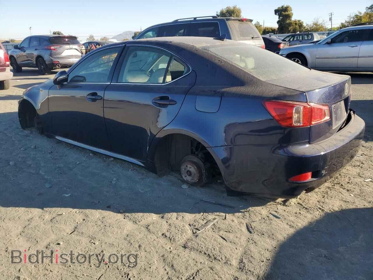 2011 LEXUS IS - VIN: JTHBF5C20B5153631 - Фото 2