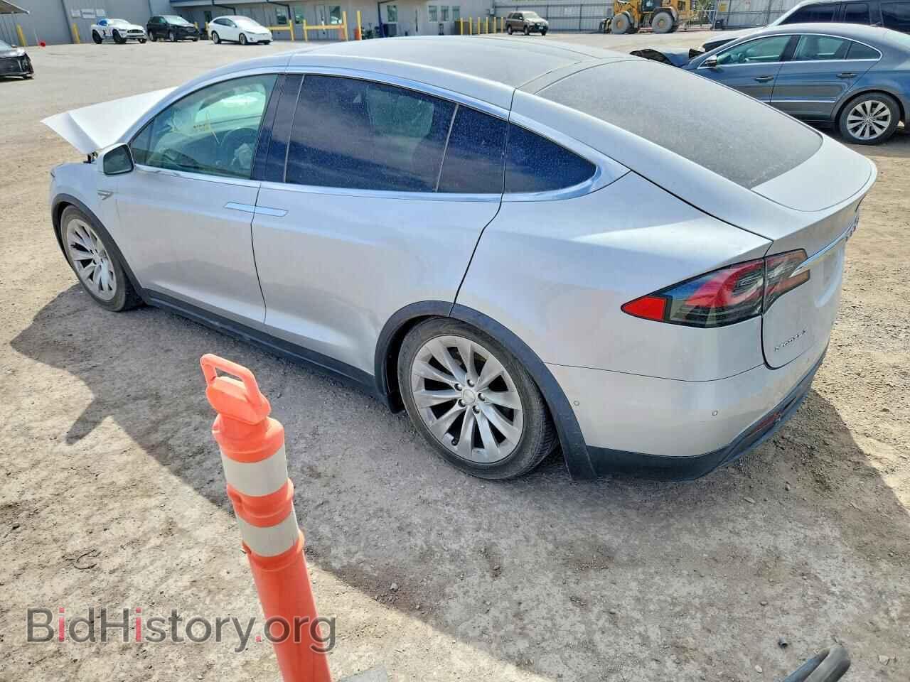 2016 TESLA MODEL X - VIN: 5YJXCAE27GF002877 - Photo 2