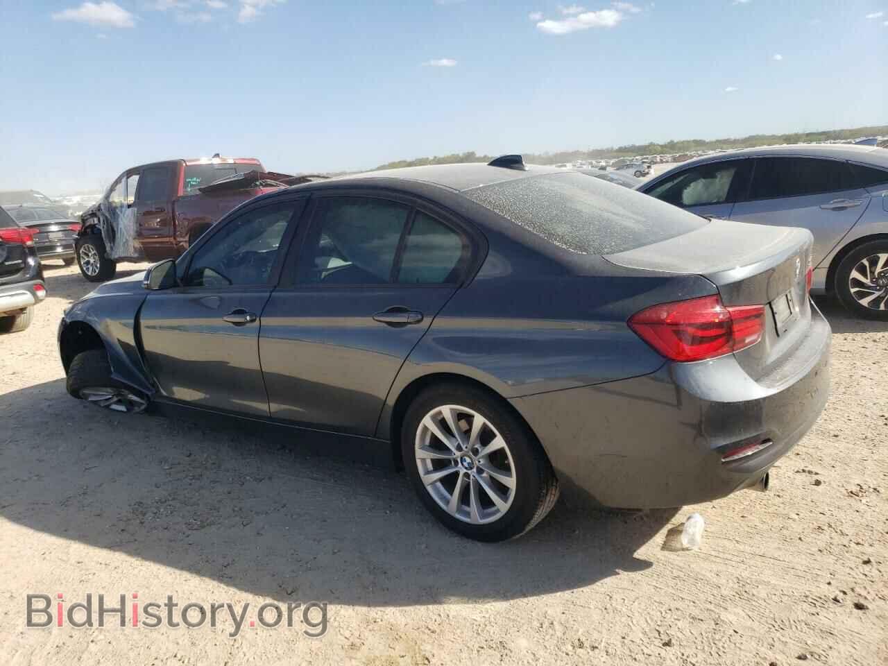 2018 BMW 3 SERIES - VIN: WBA8A9C50JAH12306 - Фото 2