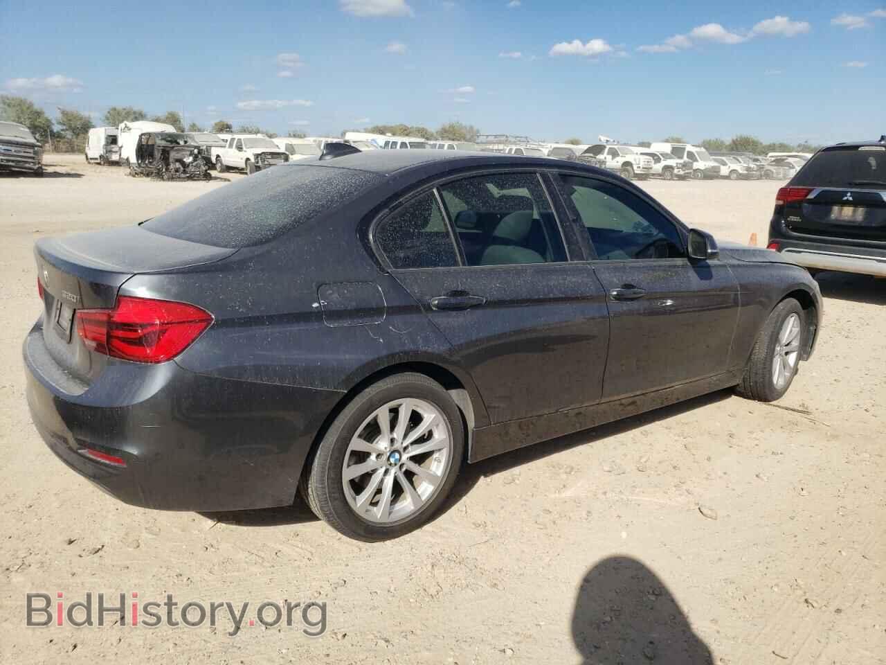 2018 BMW 3 SERIES - VIN: WBA8A9C50JAH12306 - Фото 3