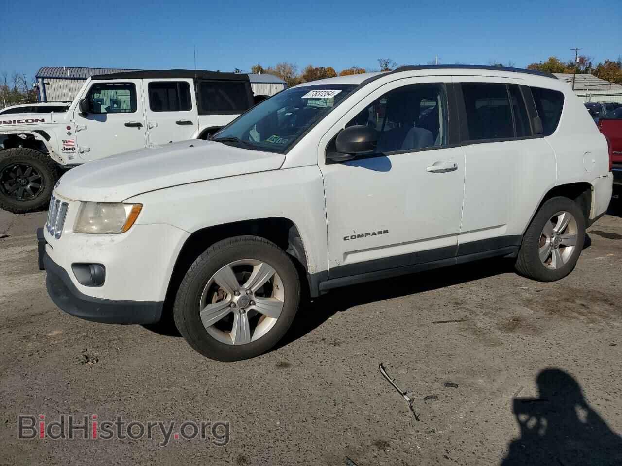 Photo 1C4NJCBA2CD611980 - JEEP COMPASS 2012