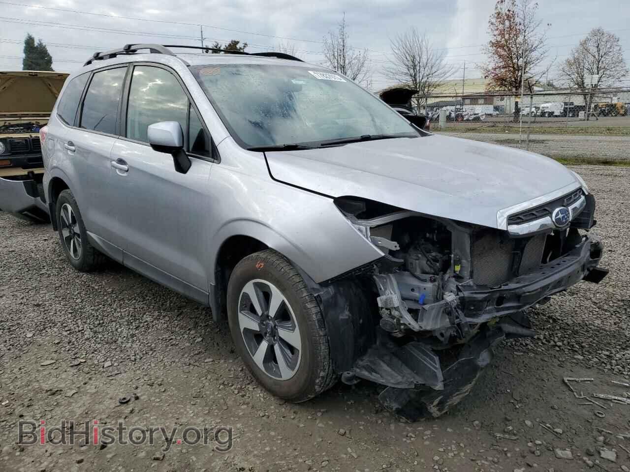 2017 SUBARU FORESTER - VIN: JF2SJAEC2HH442811 - Photo 4