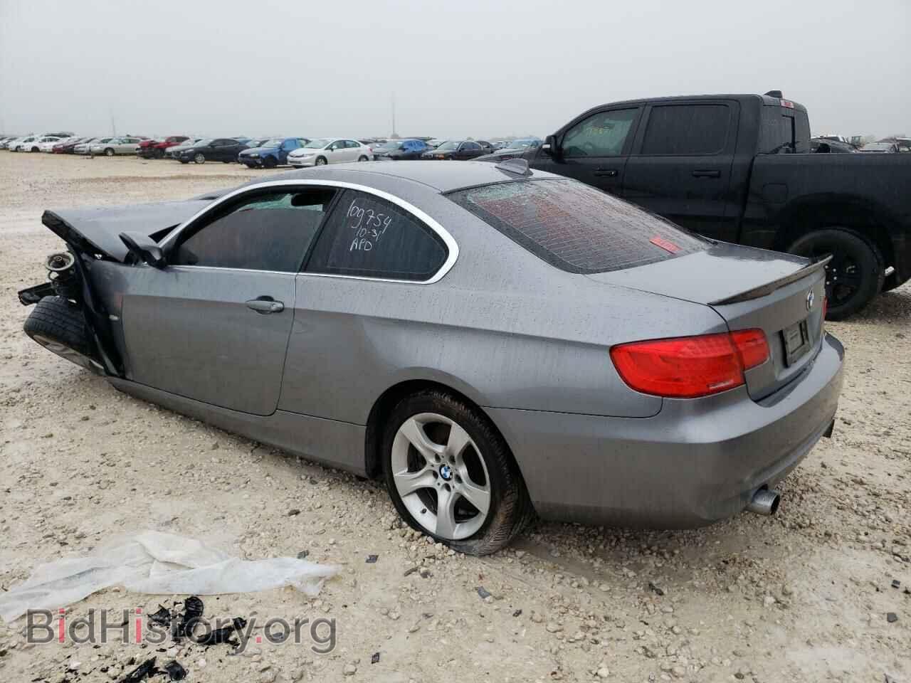 2011 BMW 3 SERIES - VIN: WBAKG7C57BE262847 - Фото 2