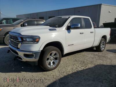 2020 RAM 1500 Laramie, белый — VIN 1C6SRFDT5LN280812, Copart