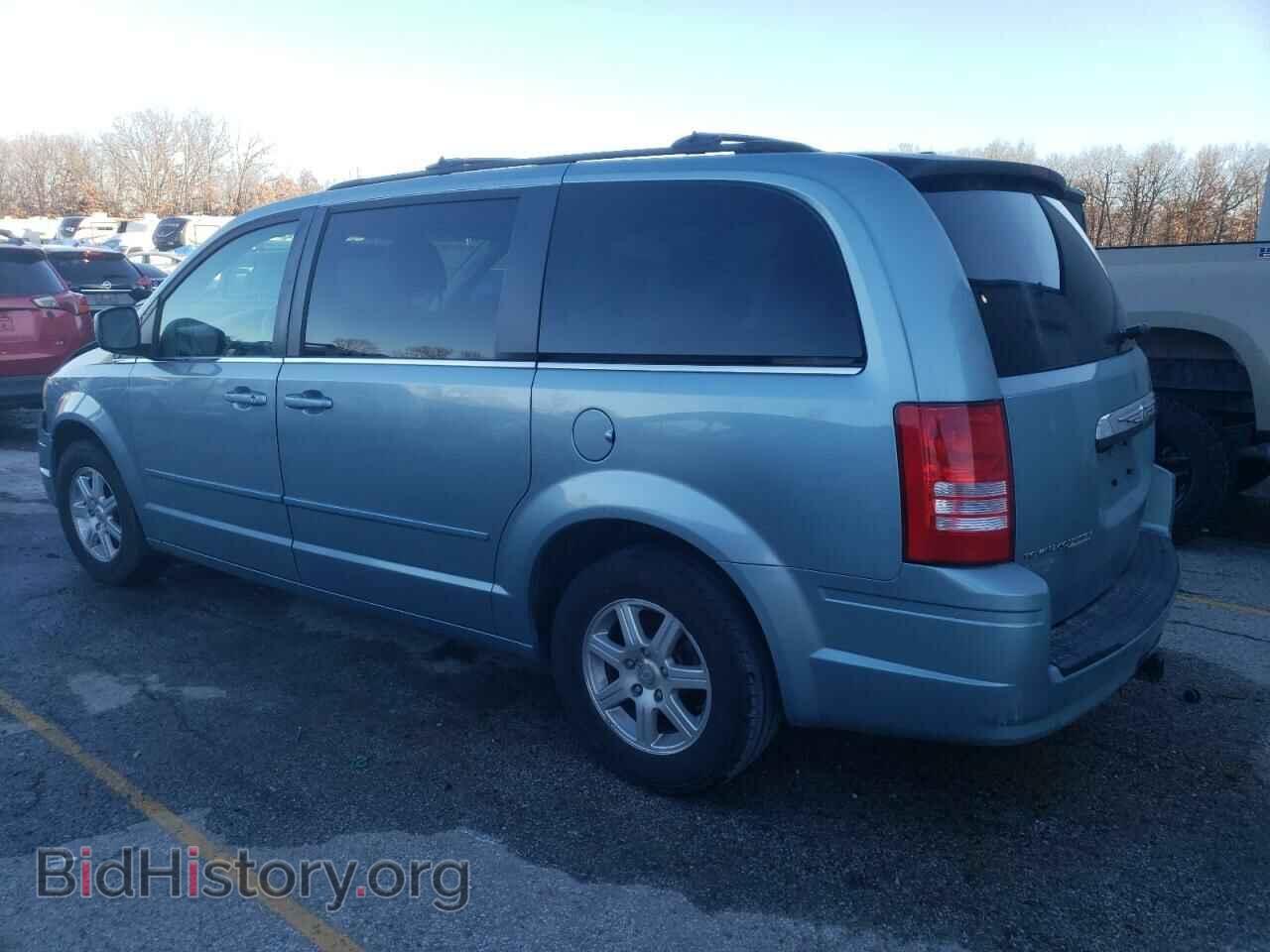 2008 CHRYSLER MINIVAN - VIN: 2A8HR54PX8R629711 - Фото 2