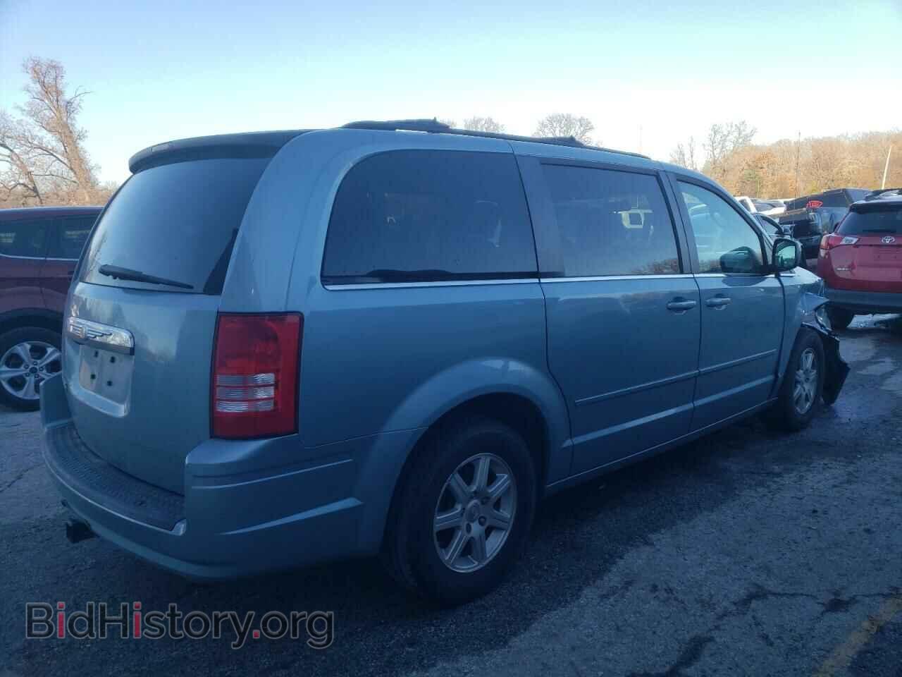 2008 CHRYSLER MINIVAN - VIN: 2A8HR54PX8R629711 - Фото 3