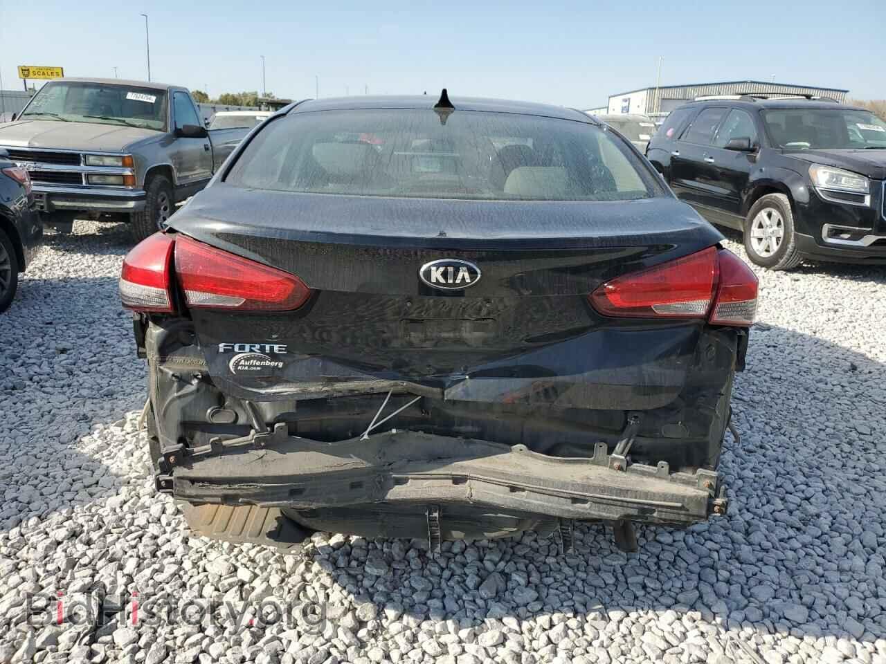 2017 KIA FORTE - VIN: 3KPFK4A73HE123771 - Фото 6