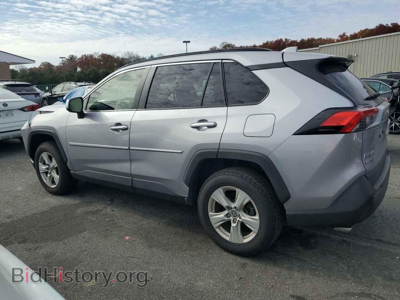 2020 TOYOTA RAV4 - VIN: JTMP1RFV5LD052370 - Фото 2