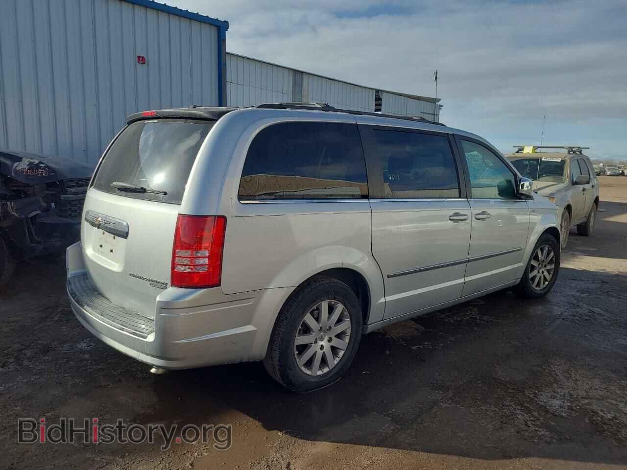 2010 CHRYSLER MINIVAN - VIN: 2A4RR5DX8AR124312 - Фото 3