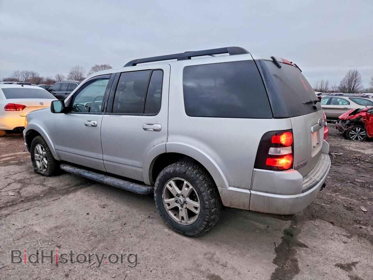 2010 FORD EXPLORER - VIN: 1FMEU7DE7AUA53843 - Фото 2