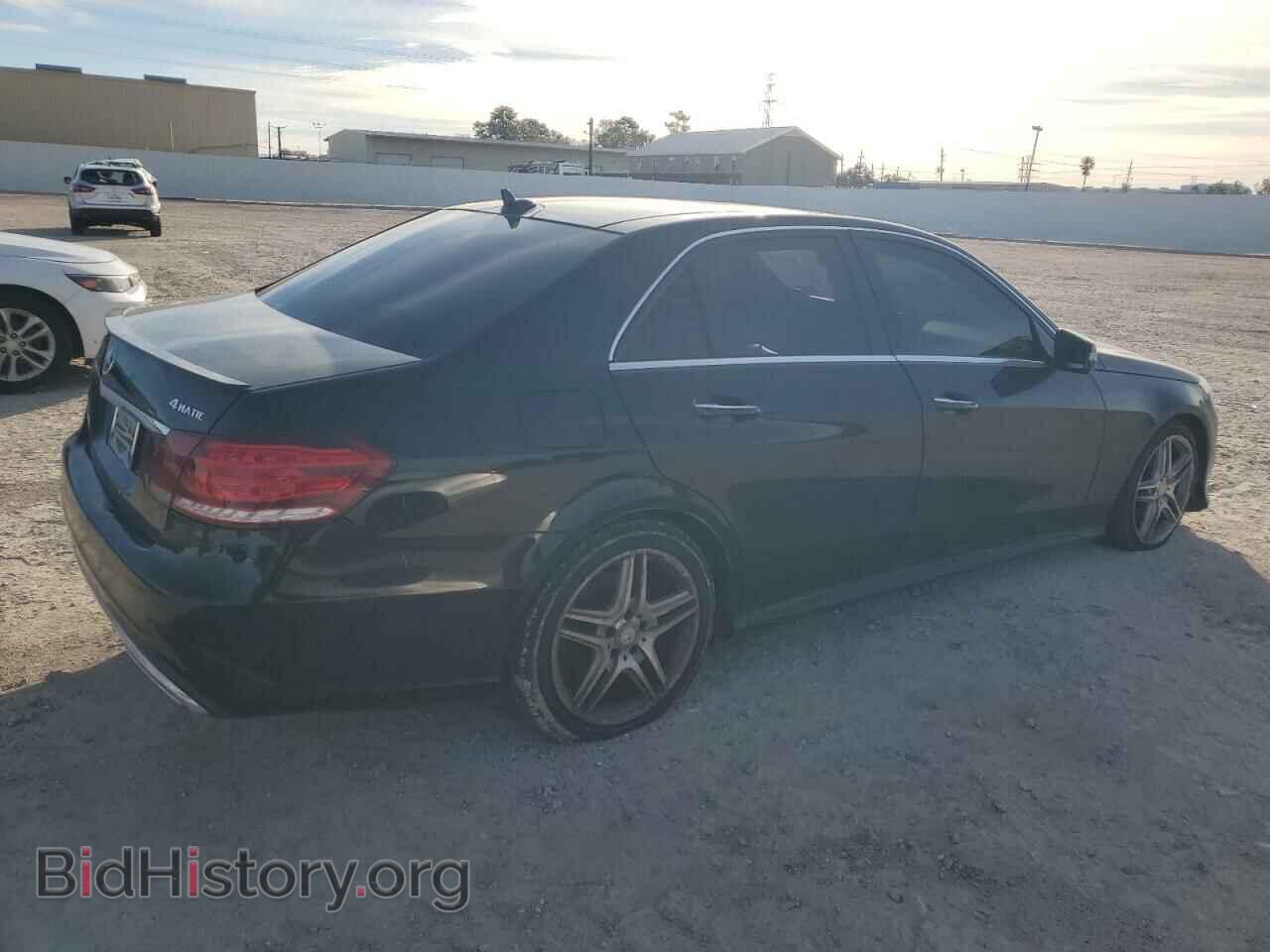 2014 MERCEDES-BENZ E-CLASS - VIN: WDDHF8JB8EA907165 - Фото 3