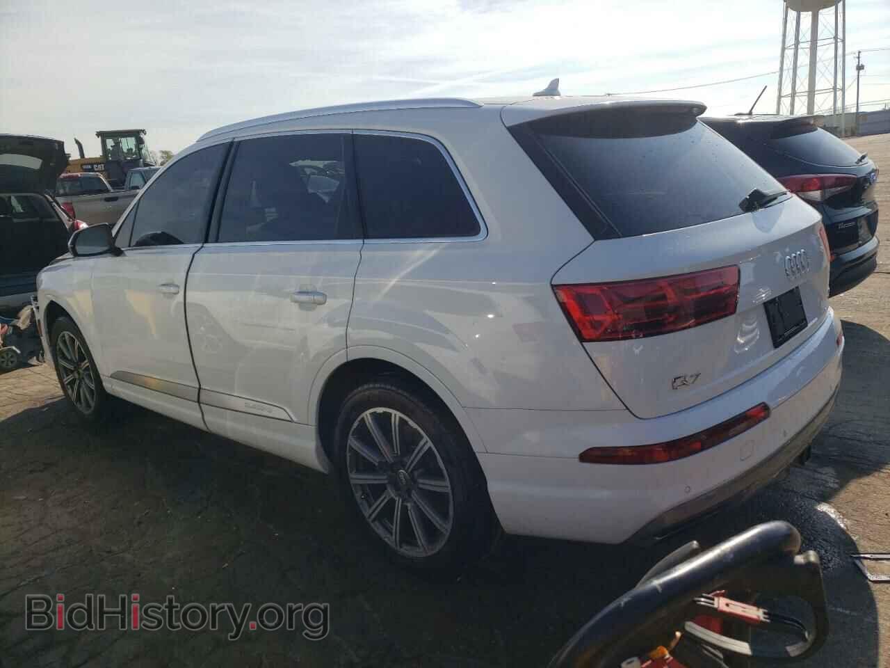 2017 AUDI Q7 - VIN: WA1VAAF77HD010004 - Фото 2