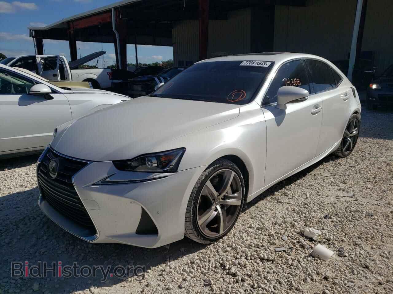 Photo JTHBA1D27J5080584 - LEXUS IS 2018
