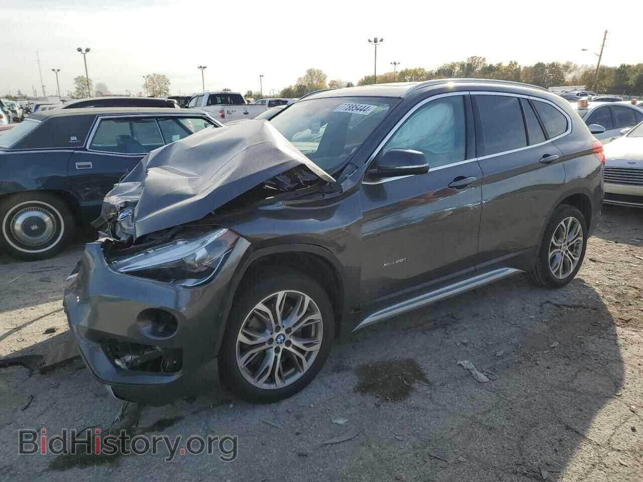 Фотография WBXHT3Z35H4A65736 - BMW X1 2017