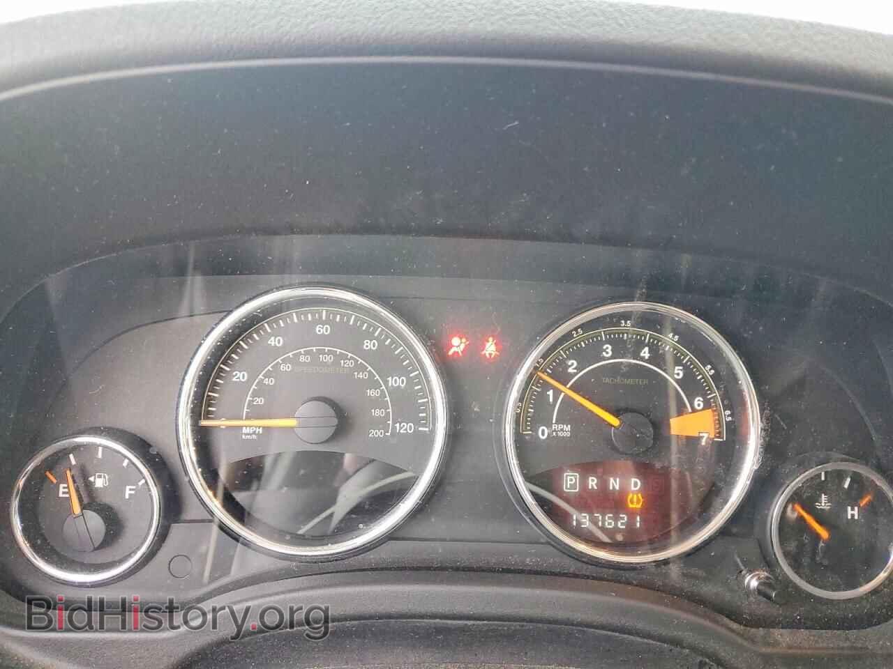 2014 JEEP COMPASS - VIN: 1C4NJCEB1ED708000 - Фото 9
