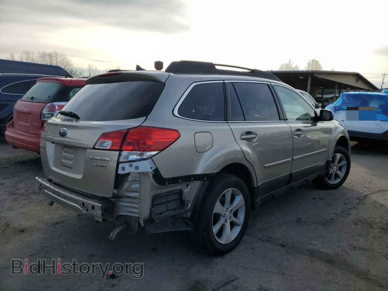 2014 SUBARU OUTBACK - VIN: 4S4BRDNC8E2285286 - Фото 3