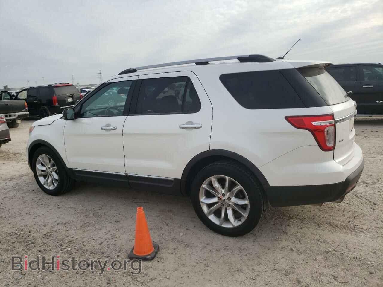 2011 FORD EXPLORER - VIN: 1FMHK7D86BGA76348 - Фото 2