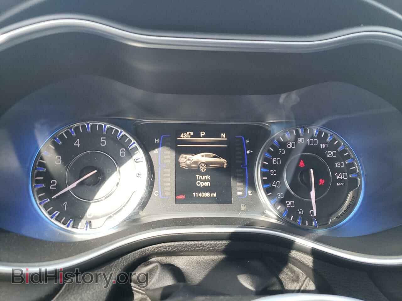 2015 CHRYSLER 200 - VIN: 1C3CCCAB3FN645179 - Фото 9
