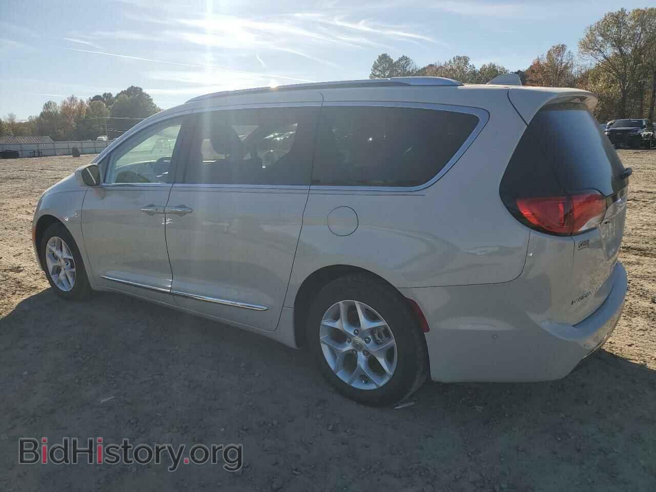2017 CHRYSLER PACIFICA - VIN: 2C4RC1EG9HR796260 - Фото 2