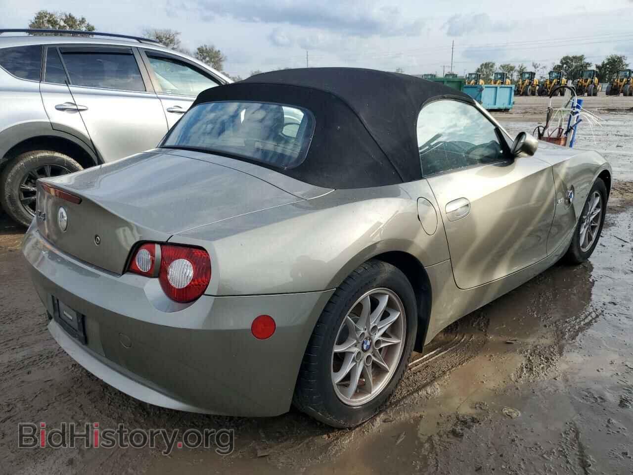 2005 BMW Z4 - VIN: 4USBT33585LS53592 - Фото 3