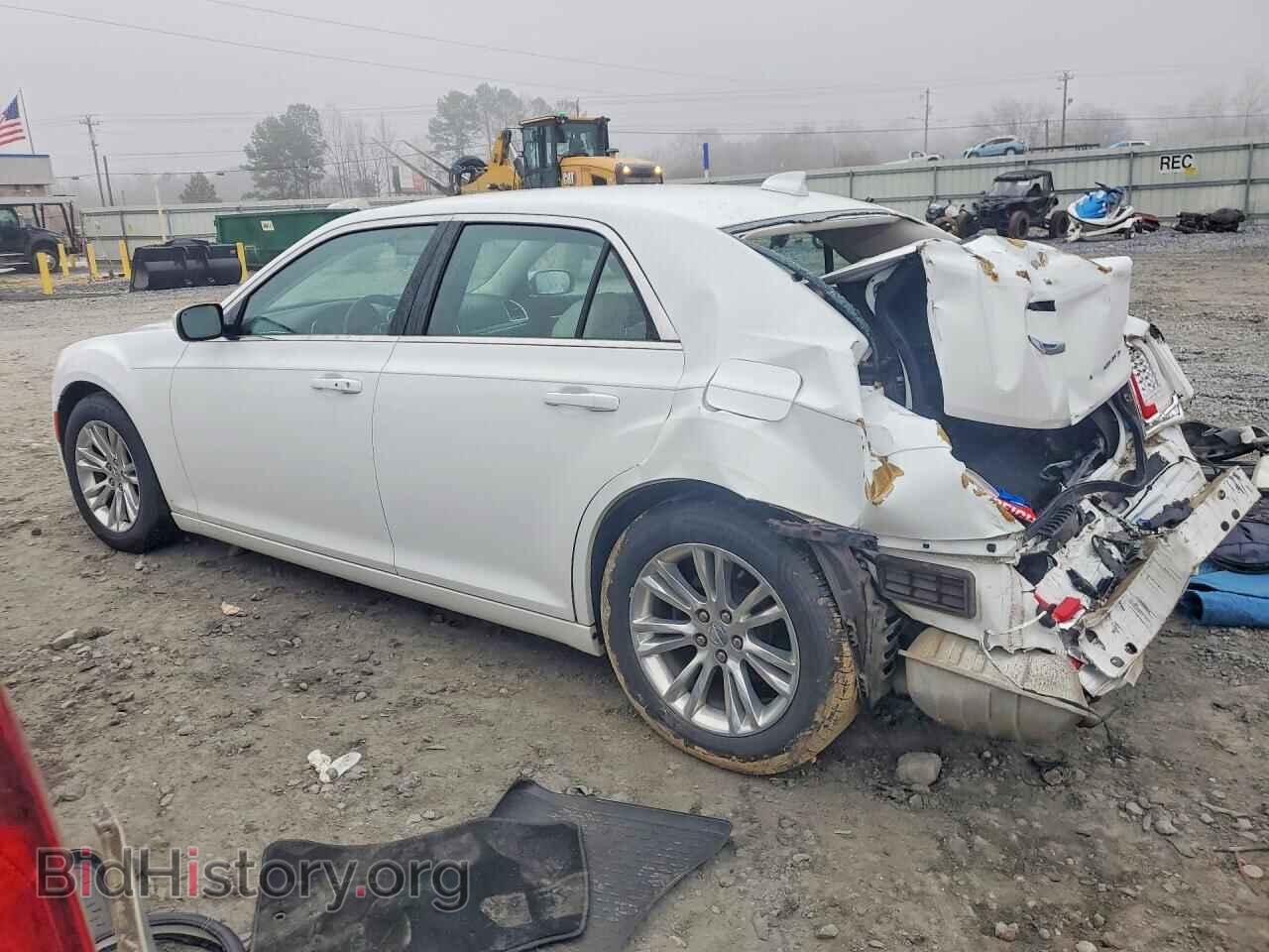 2018 CHRYSLER 300 - VIN: 2C3CCAAG5JH181605 - Фото 2