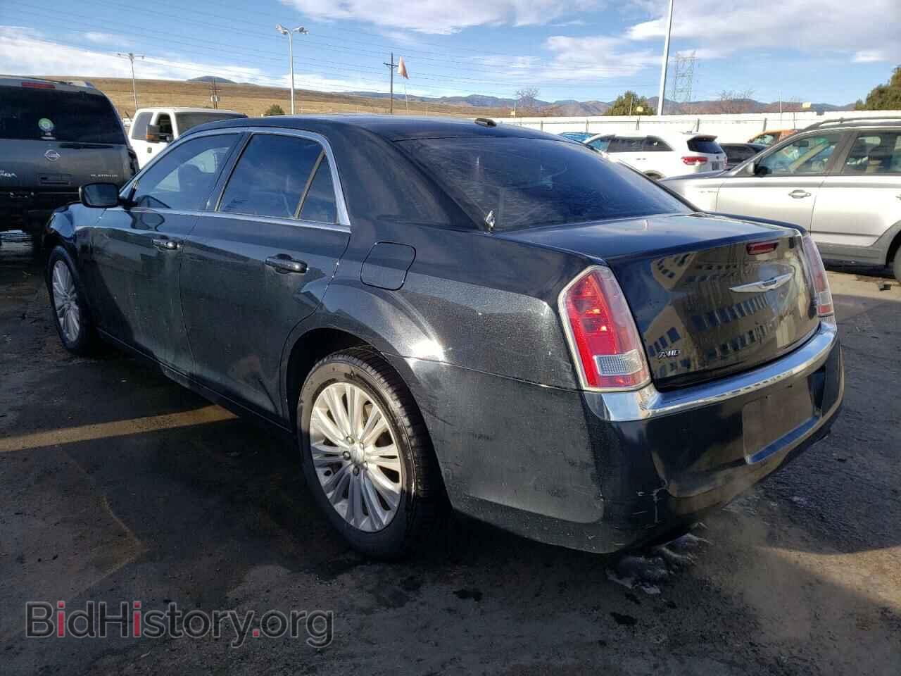 2013 CHRYSLER 300 - VIN: 2C3CCARG9DH659727 - Фото 2