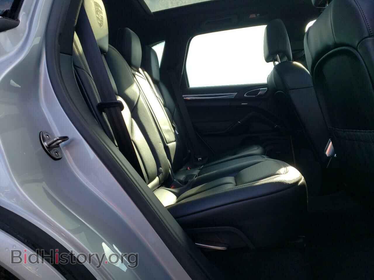 2017 PORSCHE CAYENNE - VIN: WP1AA2A25HKA90757 - Фото 10