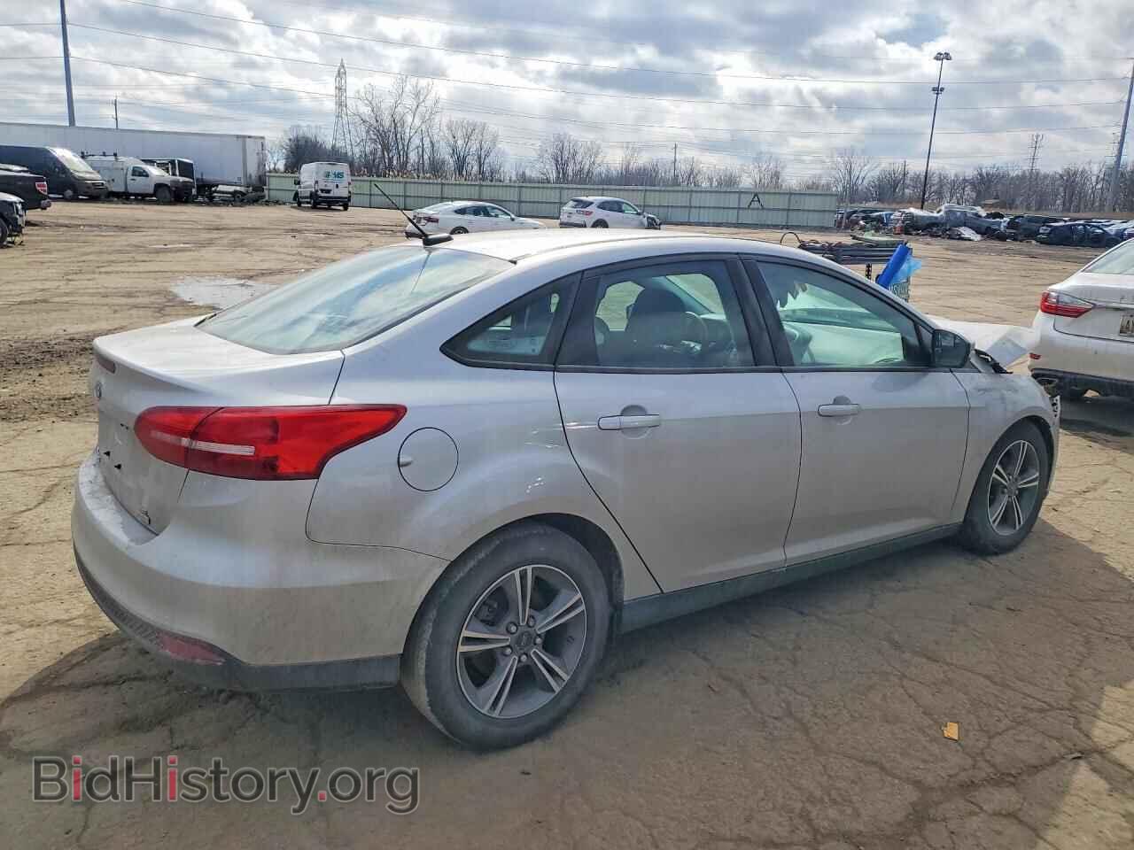 2016 FORD FOCUS - VIN: 1FADP3FE6GL220520 - Фото 3