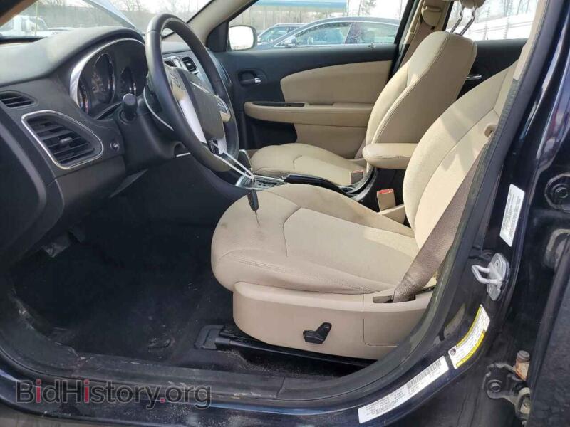 2012 Chrysler 200 (VIN 1C3CCBBBXCN301174) — photo 7 of 14
