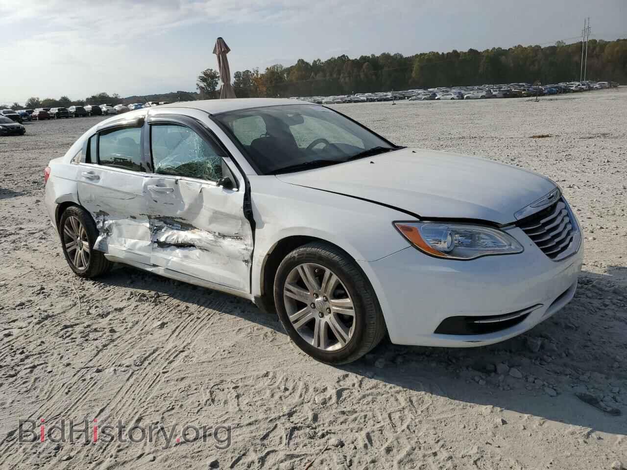 2013 CHRYSLER 200 - VIN: 1C3CCBAB0DN685968 - Photo 4