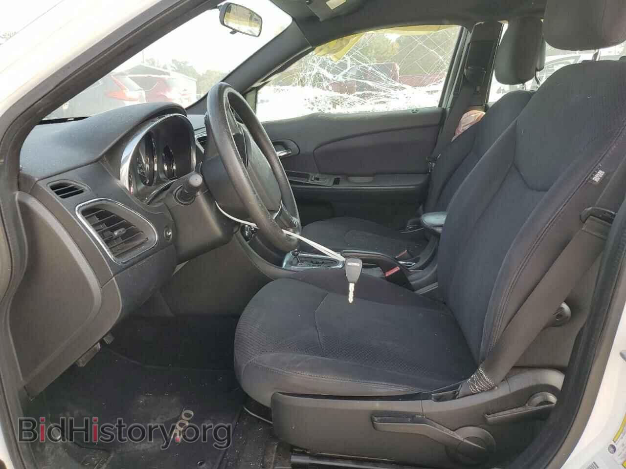 2013 CHRYSLER 200 - VIN: 1C3CCBAB0DN685968 - Photo 7