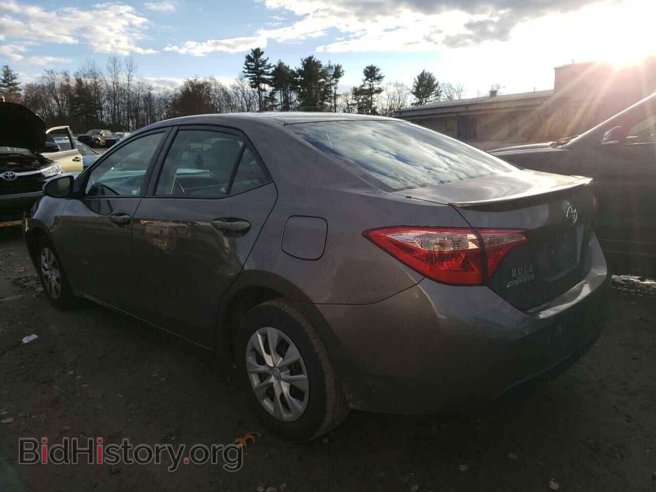 2017 TOYOTA COROLLA - VIN: 2T1BPRHE2HC889667 - Photo 2