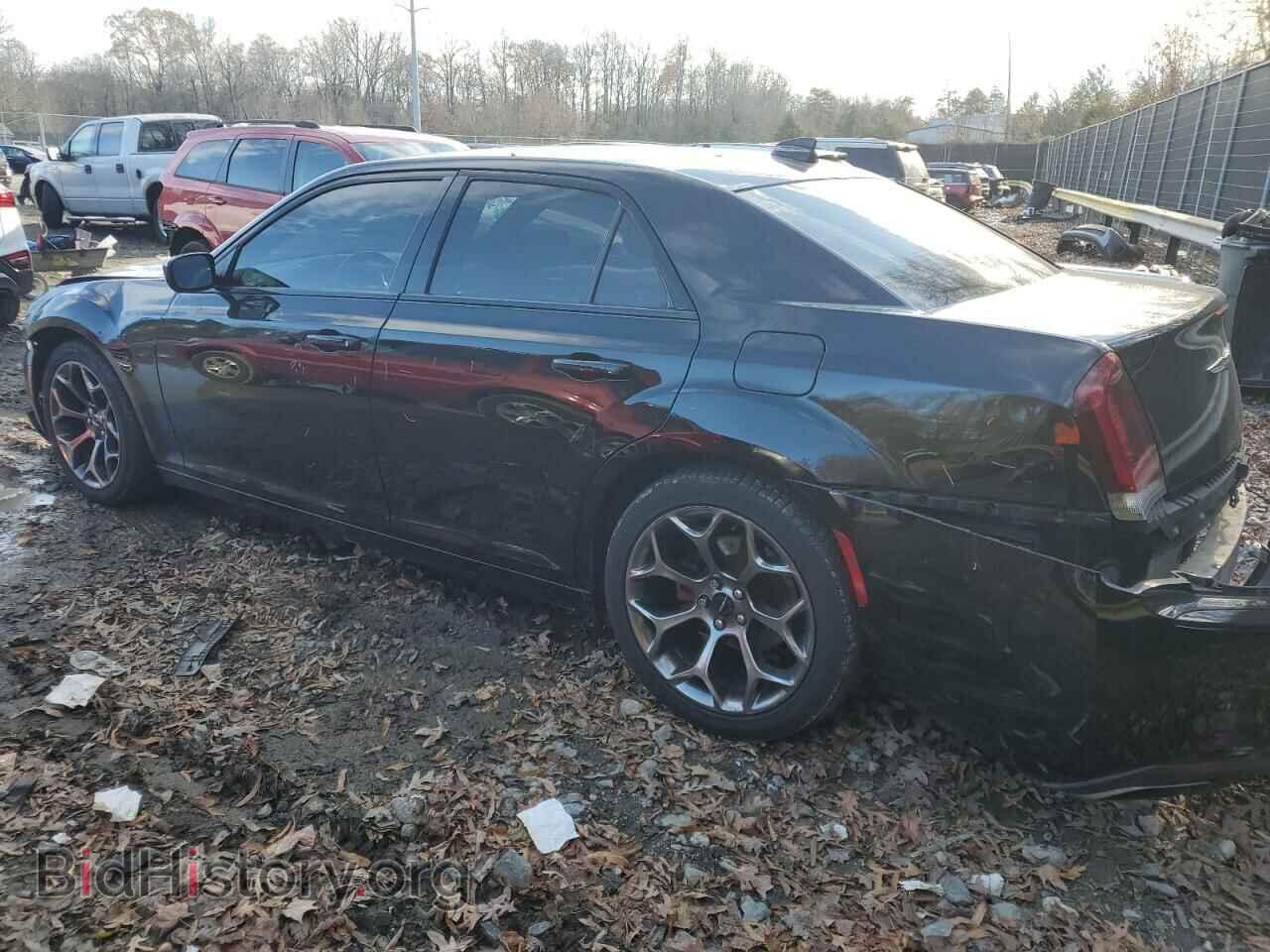 2016 CHRYSLER 300 - VIN: 2C3CCABG2GH238575 - Фото 2