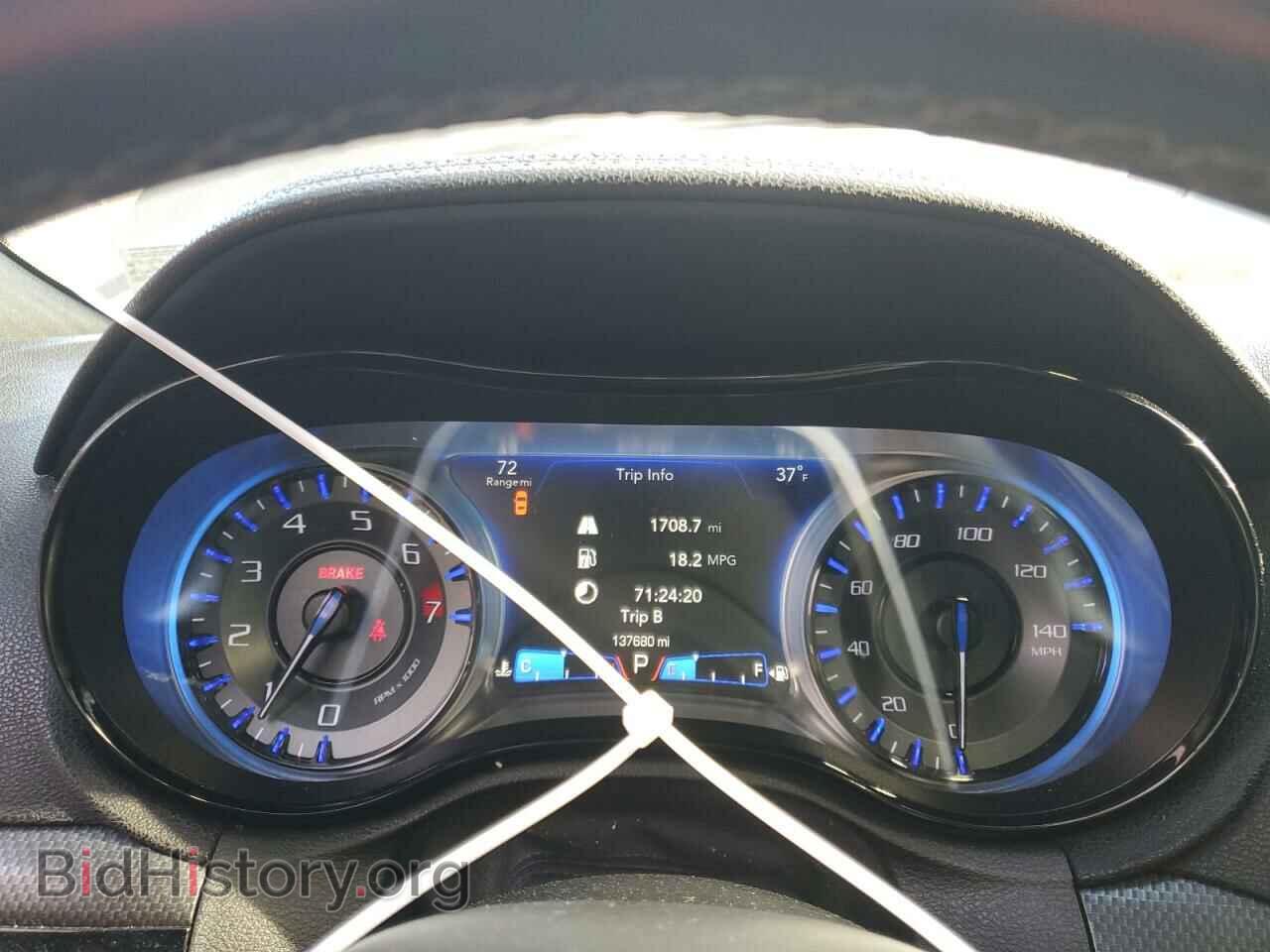 2016 CHRYSLER 300 - VIN: 2C3CCABG2GH238575 - Фото 9